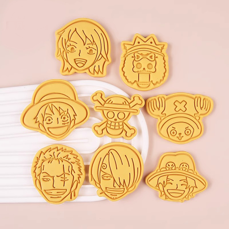 One Piece Cookie Cutter Set Cu - Kitchen Baking Products のレビューと価格