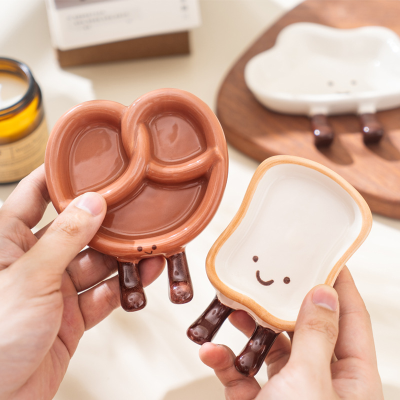 1PC Cute Mini Cartoon Bread Ce - Kitchen Baking Dishes のレビューと価格