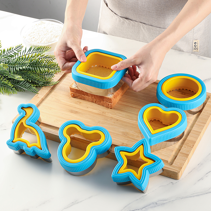 Sandwich cutting and sealing m - Kitchen Baking Products のレビューと価格